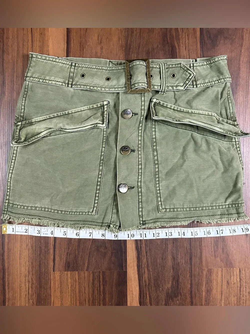 Free People Olive Green hangin’ on tight cargo mini skirt.